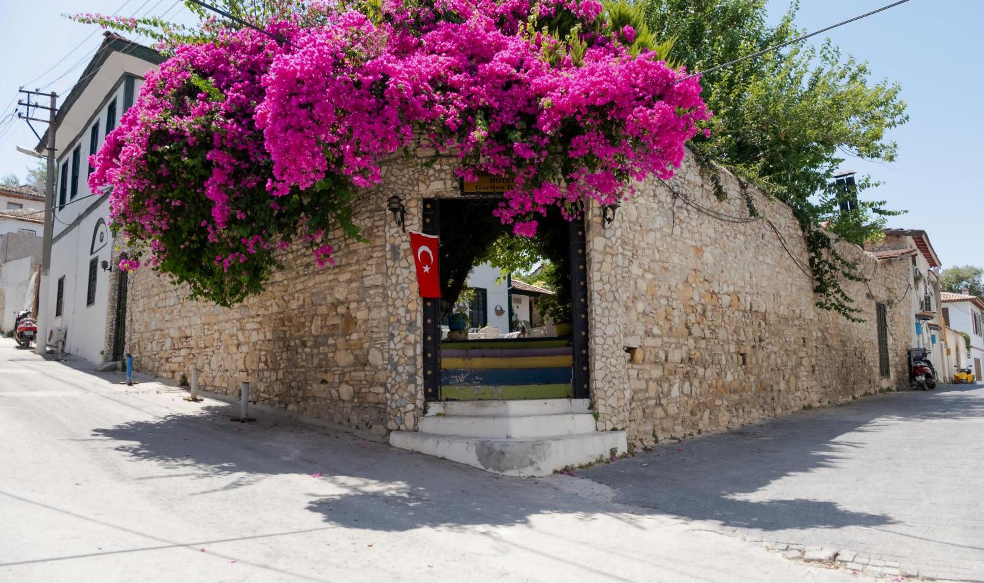 Garden Palace Boutique Hotel Kuşadası Exterior photo